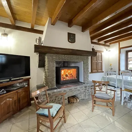 Loustaou בית נופש